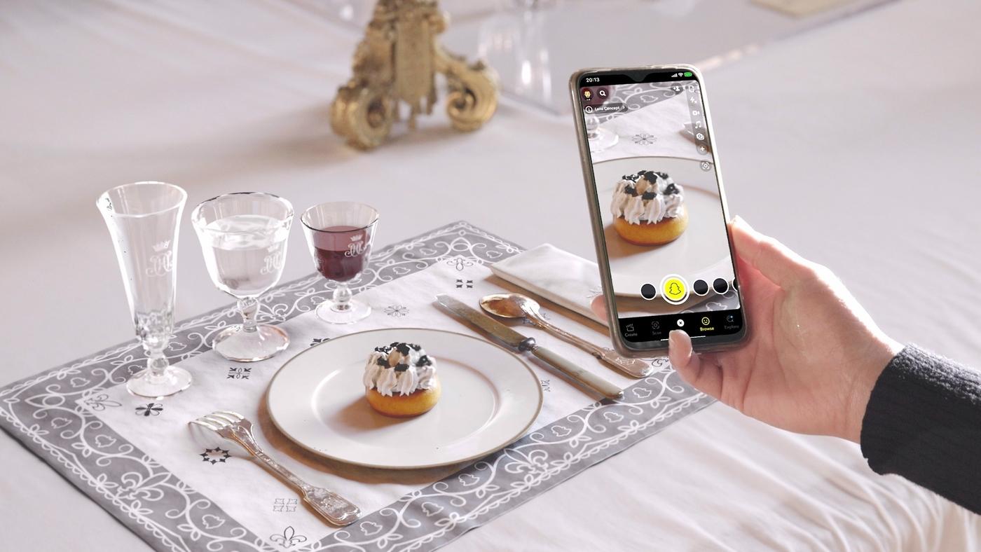 Château de Chantilly, le banquet du duc d&amp;#039;Aumale en réalité augmentée, en partenariat avec Snapchat.