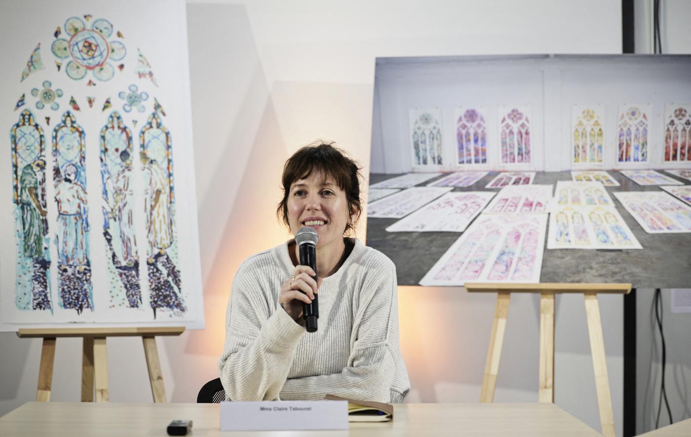 Claire Tabouret choisie pour les vitraux de Notre-Dame