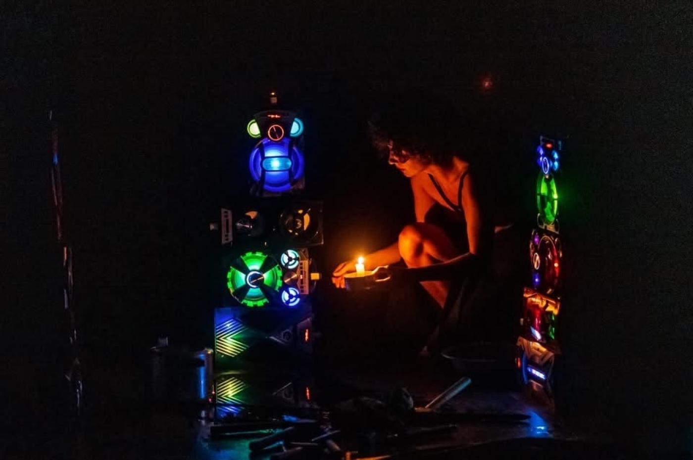 Image de la performance Altamira 2042 de Gabriela Carneiro da Cunha.