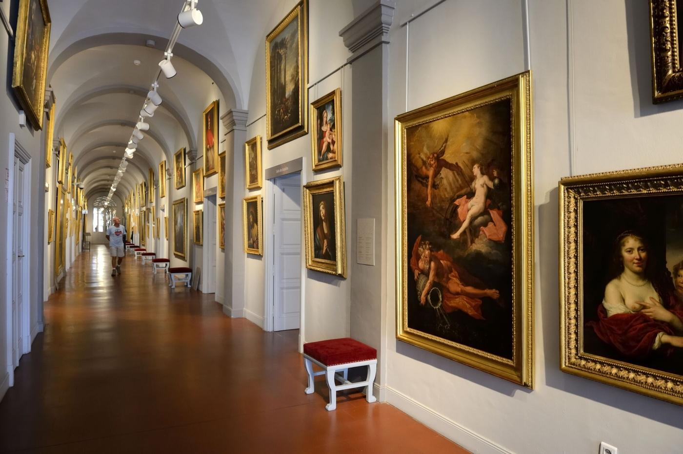 Les faux dans les musées : fléau ou atout ?