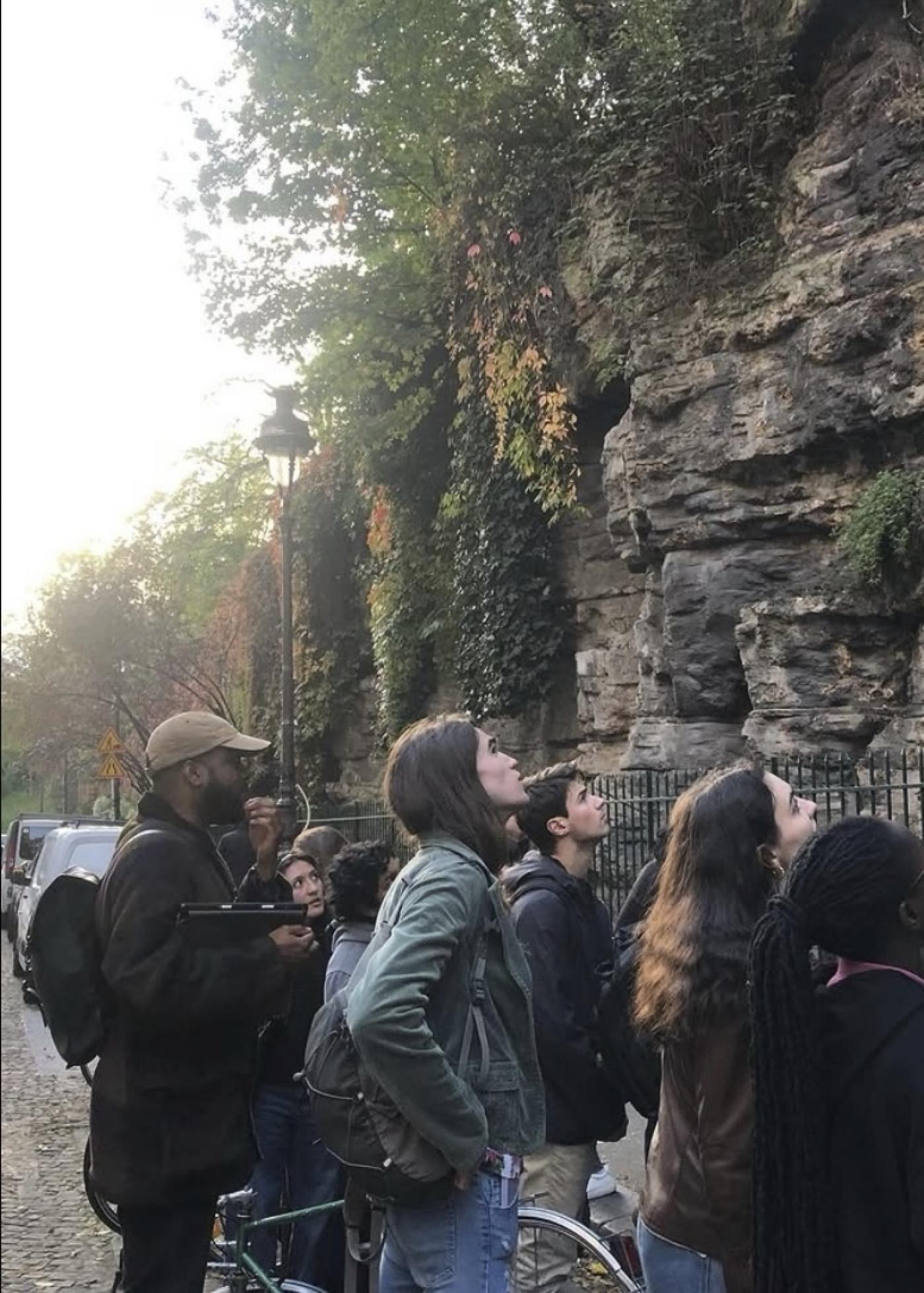 Une visite du Paris noir par Kévi Donat.