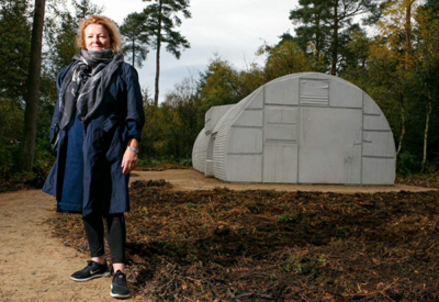 Rachel Whiteread bâtit un monument au souvenir en pleine forêt