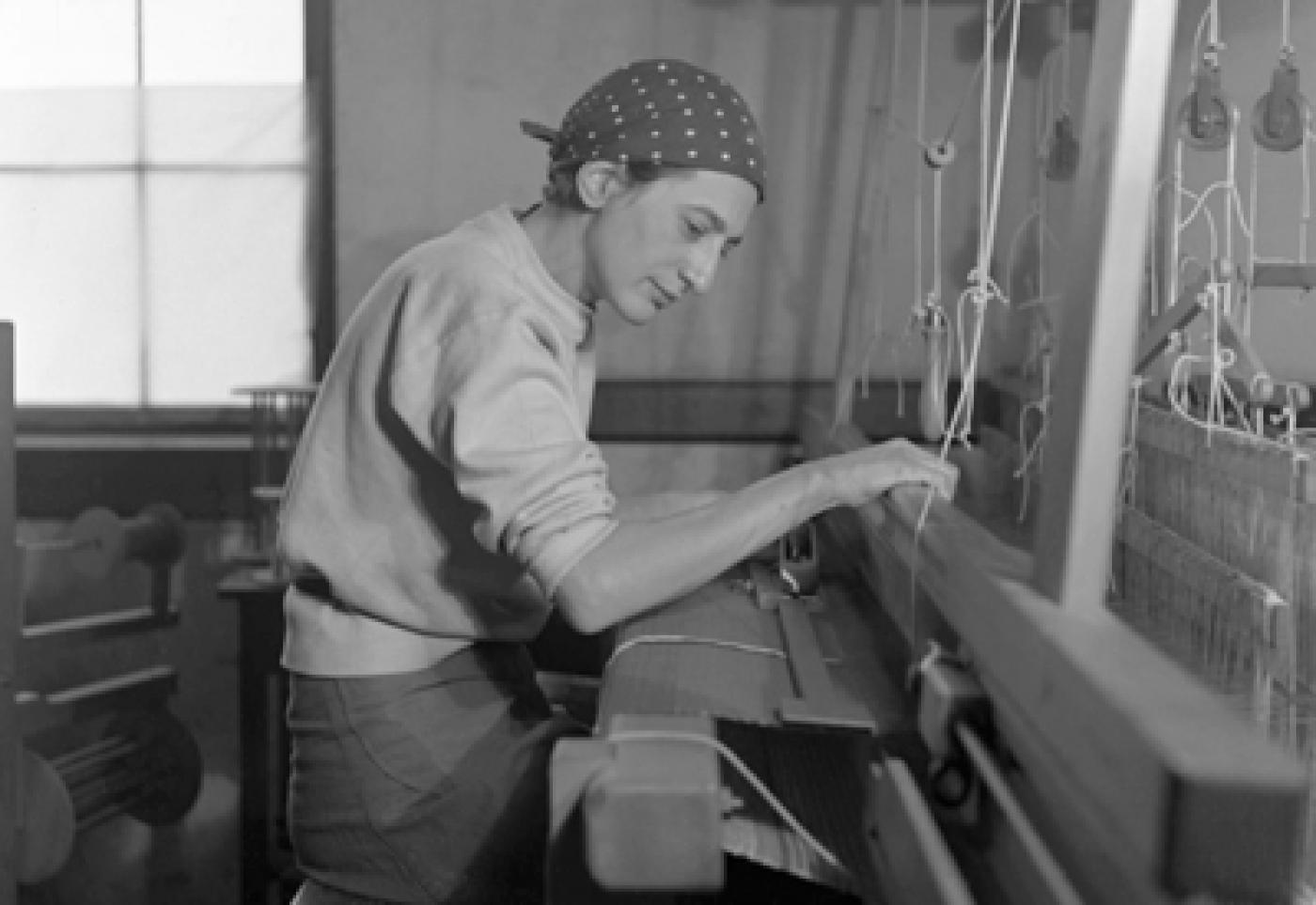 Eva Taulois / Anni Albers : « Un langage qui nous échappe »