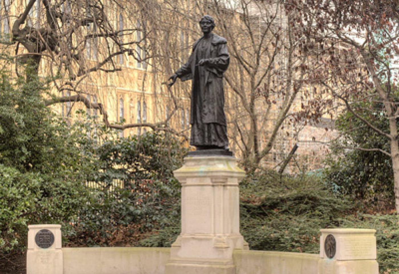 Protection renforcée pour une statue d’Emmeline Pankhurst