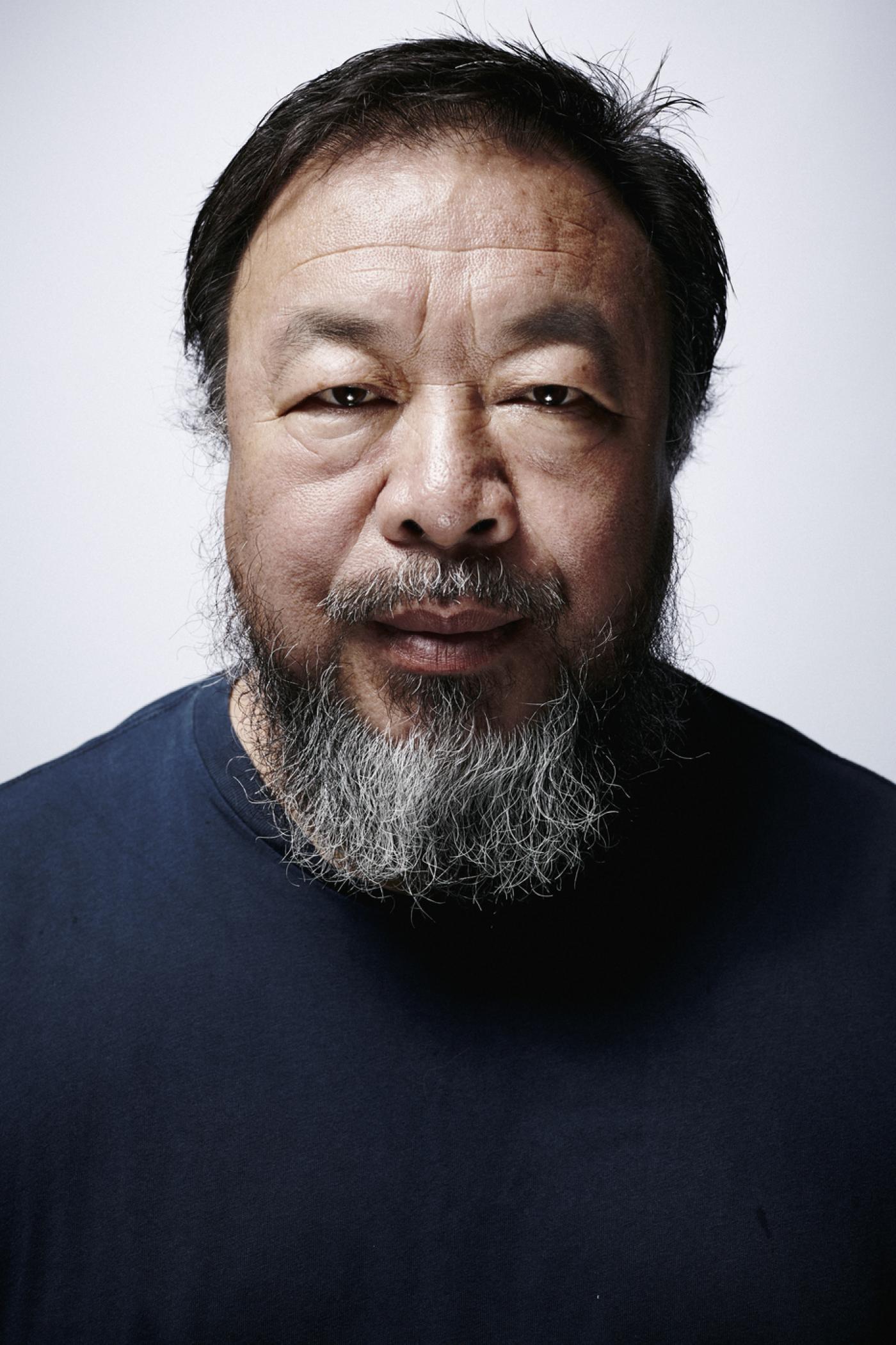 Ai Weiwei coupé au montage