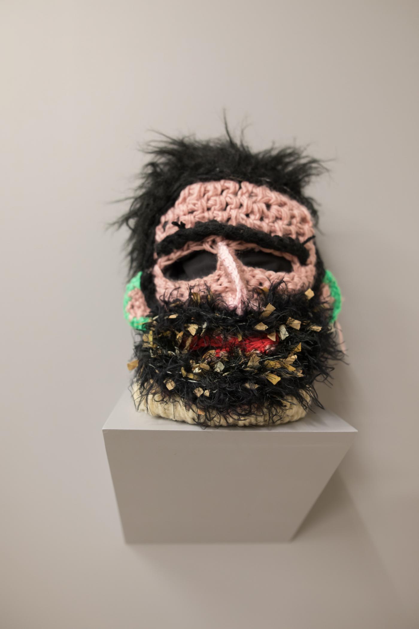 Stephan Goldrajch,"David", 2008-2019, masque, crochet, broderie, laine, coton, perles, paillettes, 35 x 25 cm.