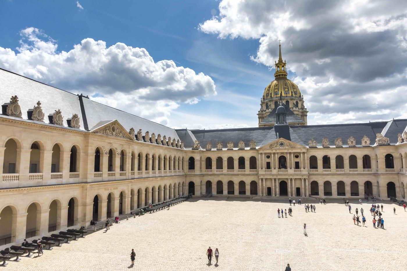 L’Armée face aux restitutions