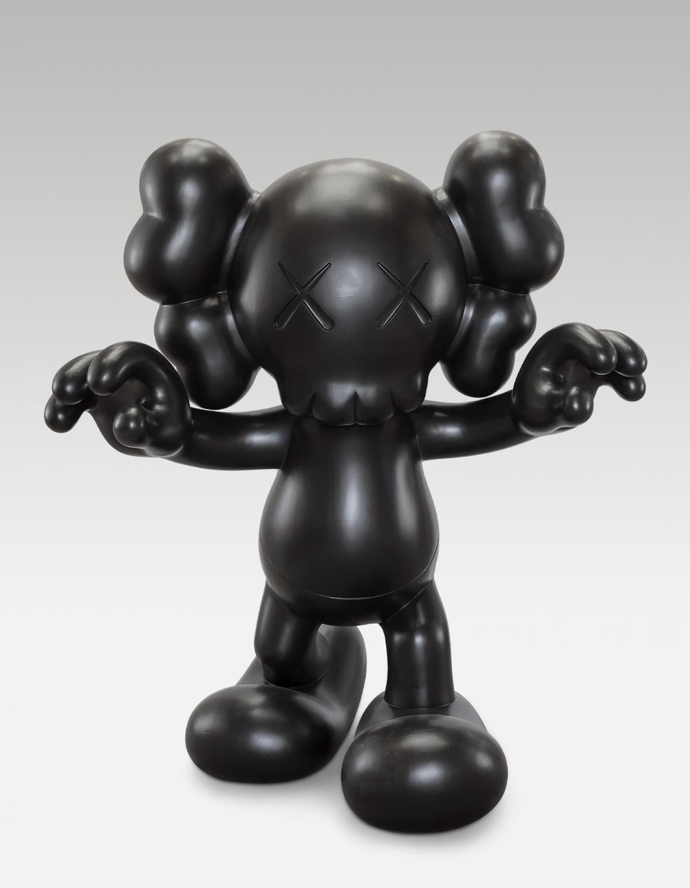 KAWS, Final Days, 2014. Cette œuvre sera mis en vente le 19 juillet 2019 par Artcurial à Monaco, à l'occasion de la manifestation "Monaco Sculpture".