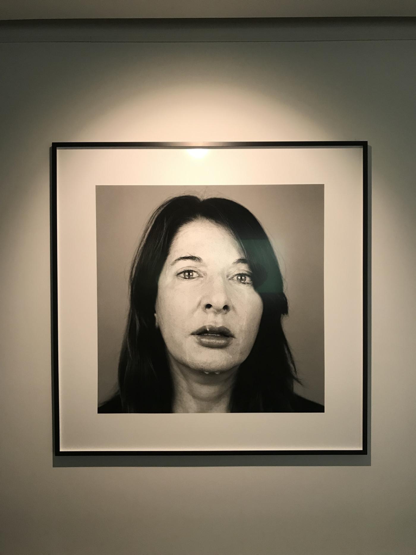 Marina Abramović,
"Happy Christmas", 2008,
139,5 cm x 139,5 cm.