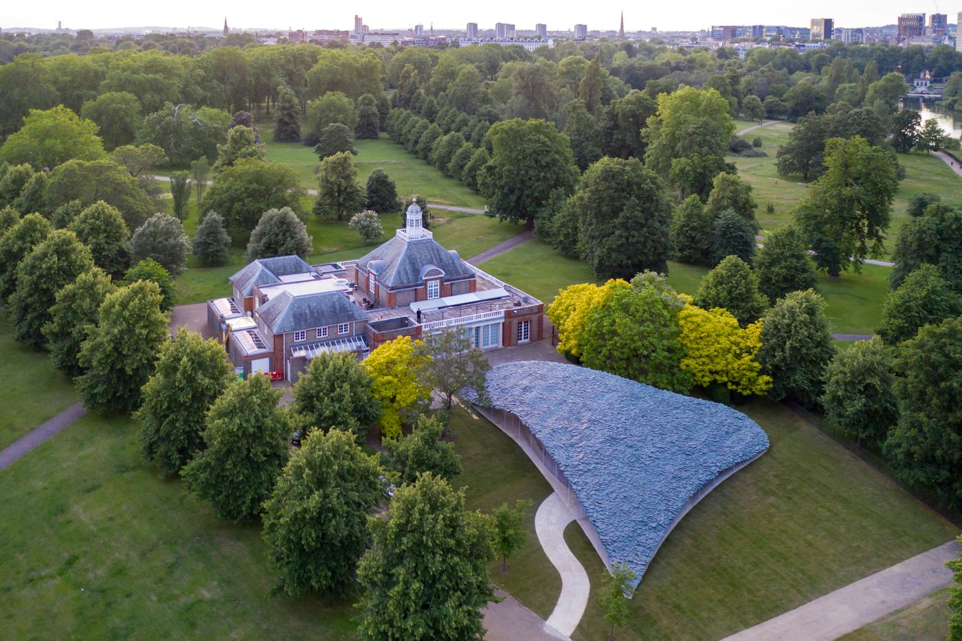 Le pavillon imaginé par Junya Ishigami, Serpentine Gallery, Londres.